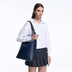 Charles＆Keith エドナ edna トートバッグ (ネイビー)