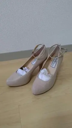 UNITEDARROWS　パンプス　ベージュ　結婚式のサムネイル