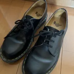 ドクターマーチン 3ホール6UK 39EU