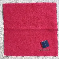 BURBERRY　バーバリー　タオルハンカチ　ノバチェック　レッド系　約25cm