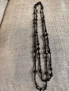 ブラック ビーズ ロングネックレス