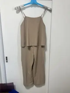 サロペット