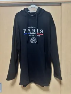 【週末限定価格】BALENCIAGA オーバーサイズ パーカーのサムネイル