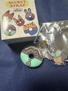 ドーナツ型キーホルダー　フラッシュ・アクリルチャーム
