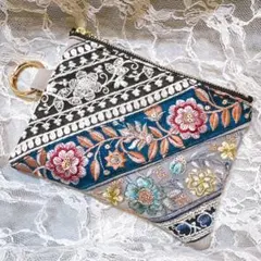 インド刺繍リボン♡ ミニポーチ 15㎝ ハンドメイドのサムネイル