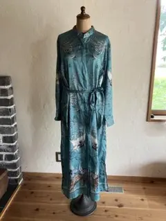 値下げ⭐︎ロング総柄ヴィンテージワンピースのサムネイル