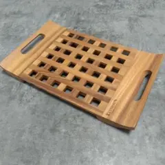 ケヴンハウン(Kevnhaun) 格子型アカシア製トレイ Sサイズ 37×23のサムネイル