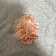 花モチーフ ブローチ ピンク系