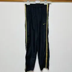 美品　ナイキ ジャージ トラックパンツ　刺繍　ゴールド