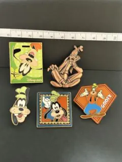 ディズニーストア　グーフィー　ピンバッジ