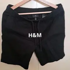 H&M　レギュラーフィット ショートパンツ　黒