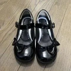 リボン付きブラックフォーマルシューズ