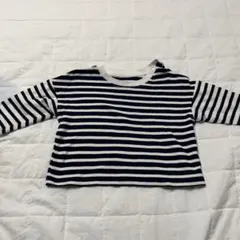 ユニクロ 長袖カットソー ネイビーとホワイトストライプ