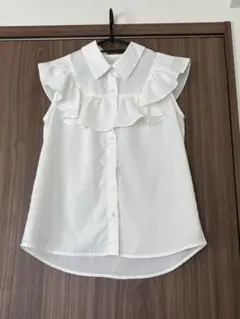 Emsexcite フリルノースリーブシャツ