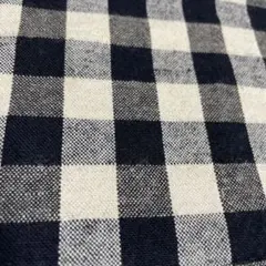 2枚セット黒とアイボリーのチェック柄生地 約55cm x 34と54cm x27