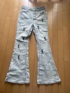 蓮*次様 フレアデニムパンツ ロゴ刺繍付き ライトブルー