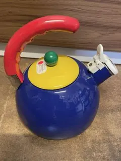 レトロなカラフルやかんのサムネイル