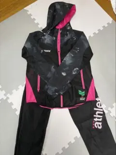 ATHLETAフルジップパーカーとパンツセット Lサイズのサムネイル
