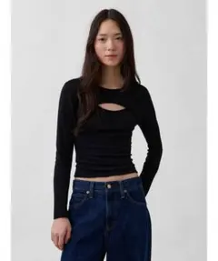GAP モダン カットアウトTシャツのサムネイル