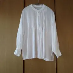 ホワイト 長袖シャツ 、ブラウスM~Lサイズ