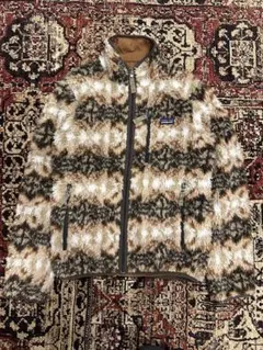【デザイン抜群】patagonia 総柄　クラシックレトロX フリースジャケット