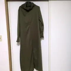 オリーブ ハイネック 長袖 ロングワンピース