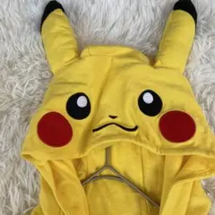 タカラトミー【ピカチュウ 】フード付きパーカー　ゆったり　可愛い　フリーサイズ