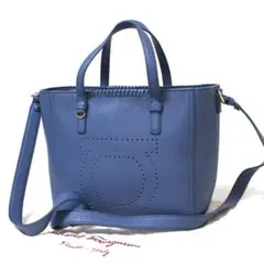 超美品フェラガモ パンチングガンチーニ 2wayショルダーバッグ ハンドバッグ