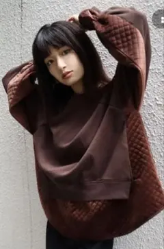 EMODA エモダ　レイヤードっキングトップ　キルティング　茶　肩開き