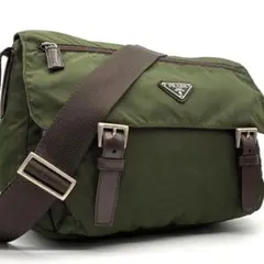 正規品 プラダ ショルダーバッグ 三角ロゴ 白タグ付 フラップ メンズ カーキ