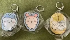 ちいかわ ラメアクリルキーホルダー5 ハチワレ　古本屋 モモンガとラッコ