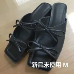 GU リボン付き黒サンダル