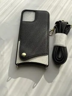 新品 iPhone12 12Pro ケース レザー ブラック 黒 背面 耐衝撃