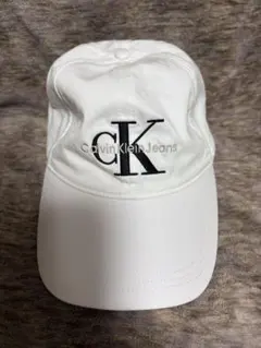 Calvin Klein Jeans ホワイトベースボールキャップ