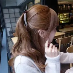 バナナクリップ ヘアクリップ ラインストーン 髪留め 小8cm ブラック 黒