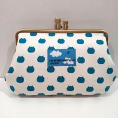 大きいがま口ポーチ（ぽってり型）　ねこたま生地　ソーダ　ハンドメイド