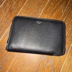 CELINE セリーヌ ラウンドファスナー 二つ折り財布のサムネイル