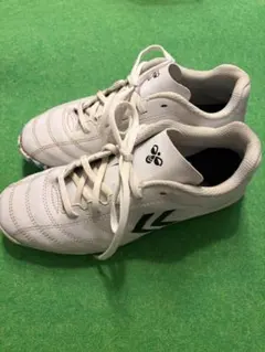 hummel VORHART サッカースパイク ホワイト - メルカリ
