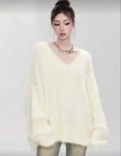 白 ニット セーター 秋冬アイテム