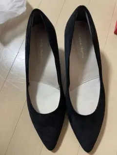 オリエンタルトラフィック　跳べるパンプス　26cm 42 ブラックスエード卒入