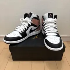 NIKE【エアジョーダン1MIDレザースニーカー】ピンク 26.5