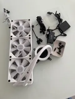 NZXT 水冷CPUクーラー 3連ファン ホワイトのサムネイル