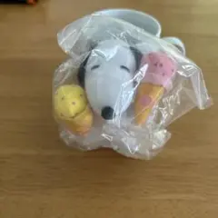 サーティワンスヌーピー アイスクリーム付ぬいぐるみストラップ