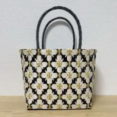 Item thumbnail for item 69dd021e-e122-479b-a672-ae02d019540b