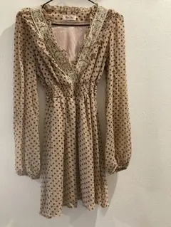 Bye Bye ピンクベージュ　水玉模様　ワンピース