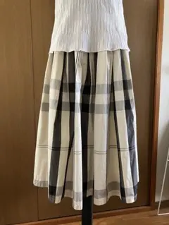Burberry チェック柄 ロングギャザーフレアスカートのサムネイル