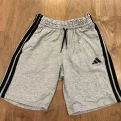 adidas グレー ハーフパンツ 160