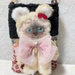 着ぐるみクラウディちゃんサコシュ　コヤンイサムチョン　ボア&インド刺繍ショルダー