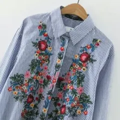新品☆限定特価！刺繍ブラウス zara 系/ストライプシャツ 刺繍シャツ　L