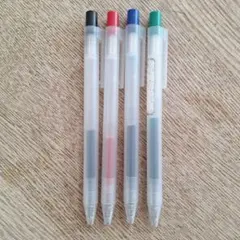 無印良品　ボールペン　4色